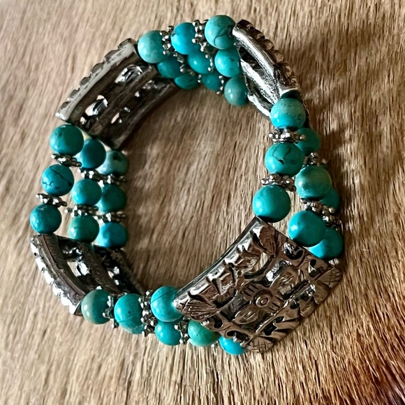 turquoise & silver elasticize bracelet - Picture 9 of 17